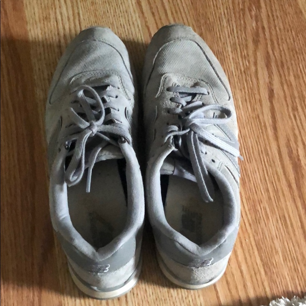 New balance shoes
